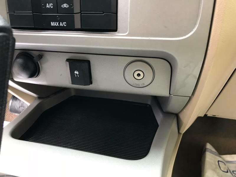 2009 Ford Escape Image 11