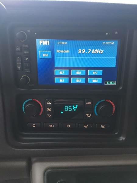 2006 Chevrolet Tahoe Image 12