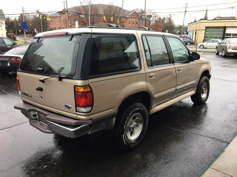 1997 Ford Explorer Image 4