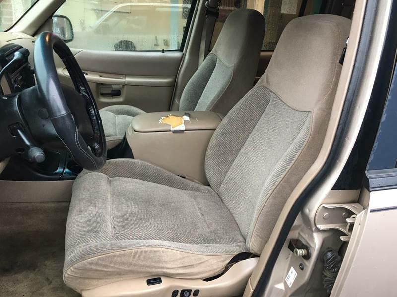 1997 Ford Explorer Image 6