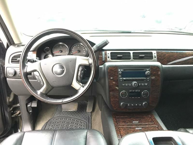 2007 GMC Yukon Image 11