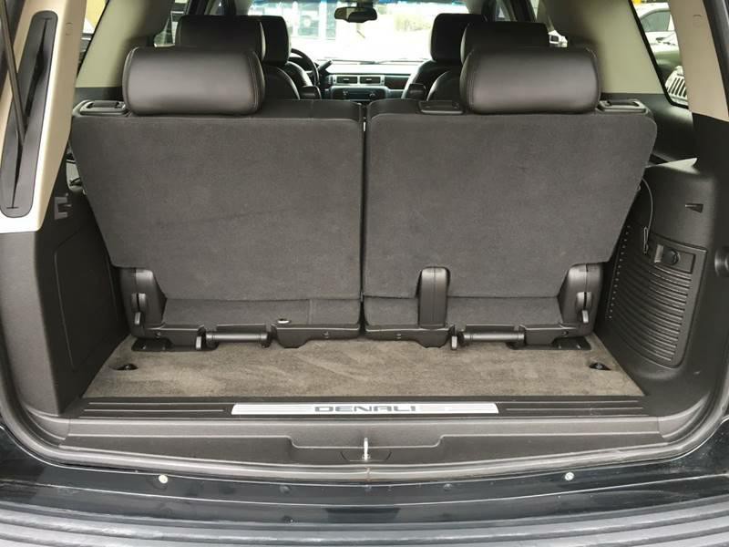 2007 GMC Yukon Image 15