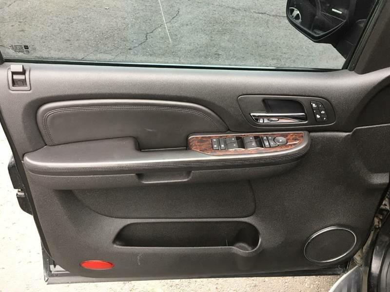 2007 GMC Yukon Image 19
