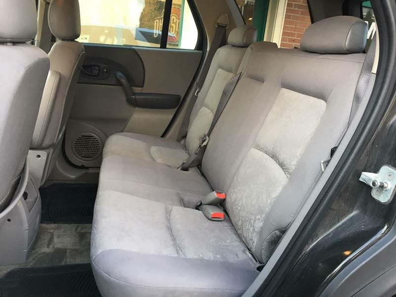 2003 Saturn Vue Image 8
