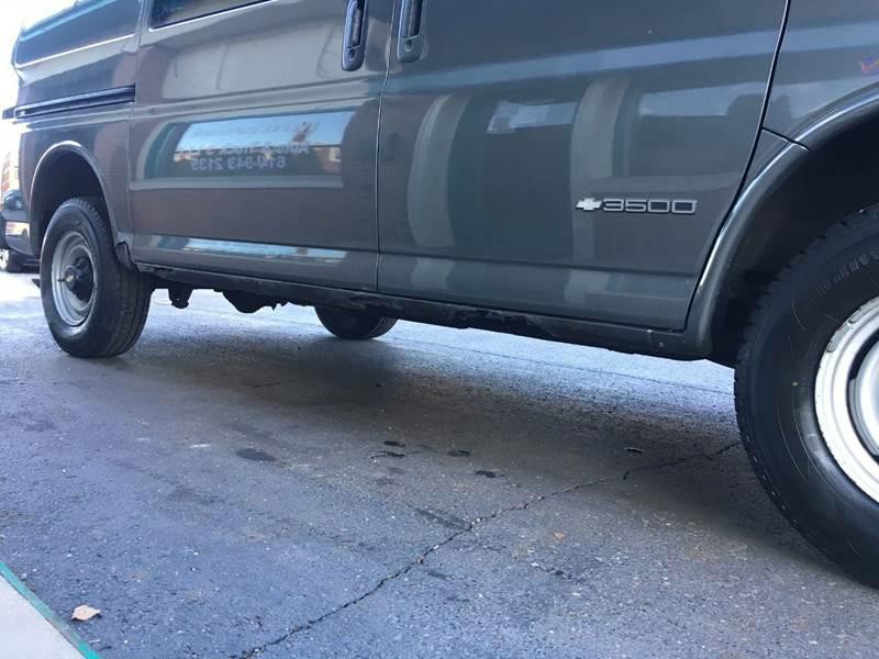 2000 Chevrolet Express Image 5