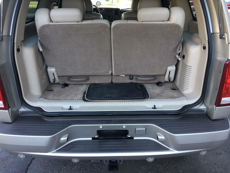 2004 Cadillac Escalade Image 14
