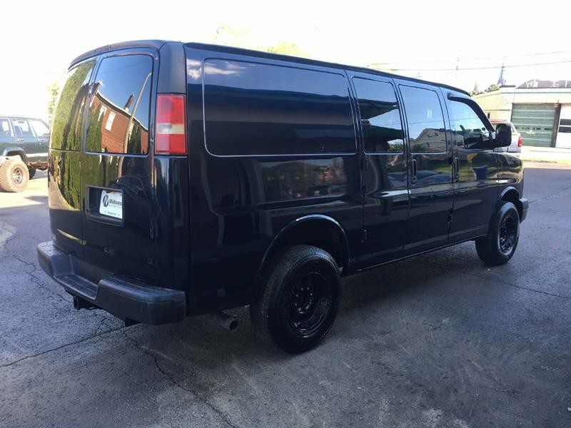 2008 Chevrolet Express Image 4