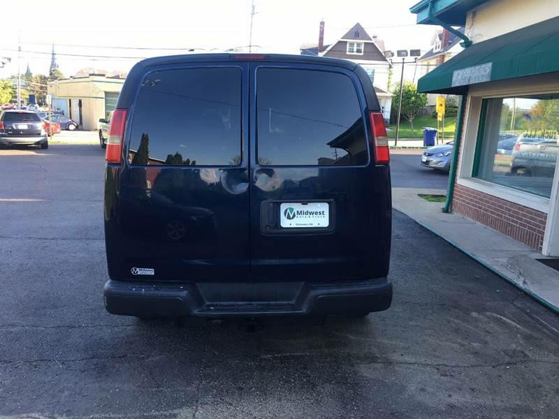 2008 Chevrolet Express Image 5