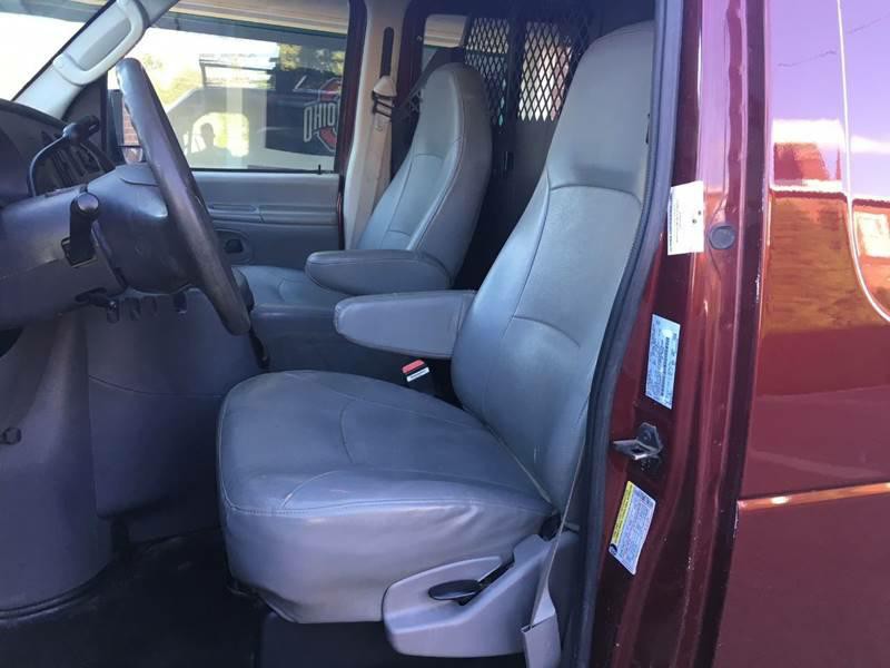 2005 Ford E-Series Image 8