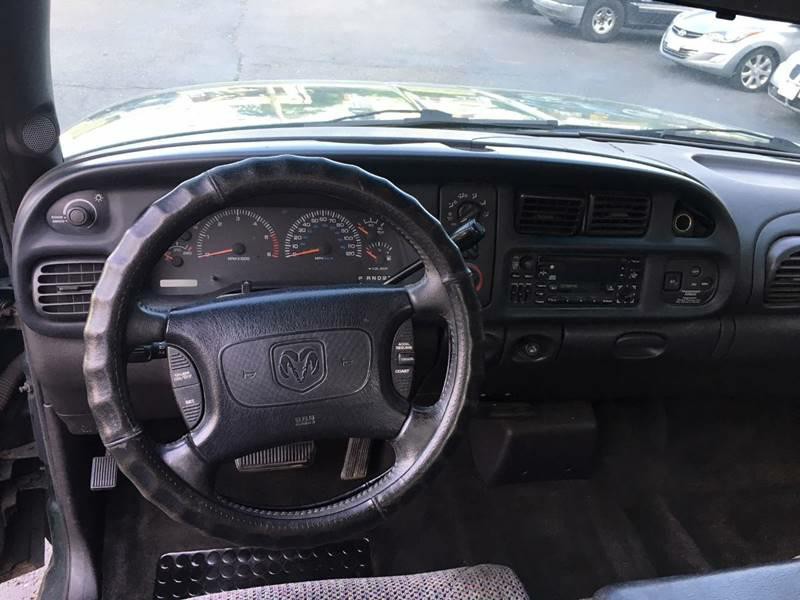 1998 Dodge Ram 1500 Image 8