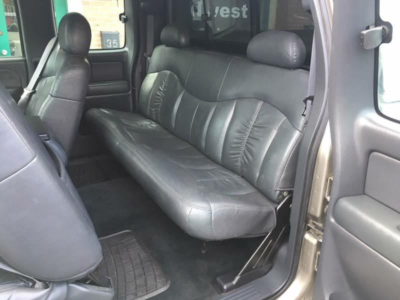 2000 Chevrolet Silverado 1500 Image 9