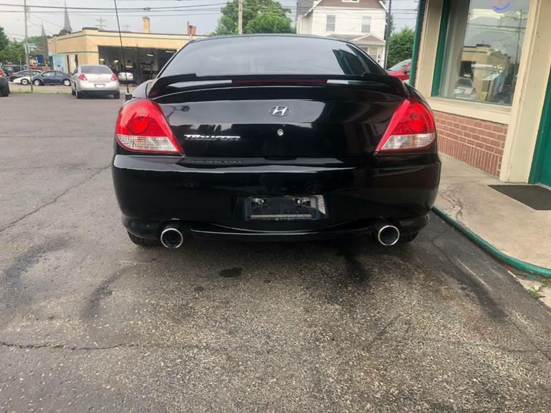 2006 Hyundai Tiburon Image 10