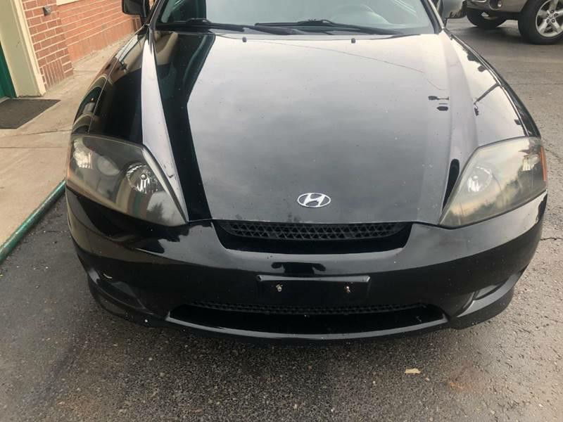 2006 Hyundai Tiburon Image 11