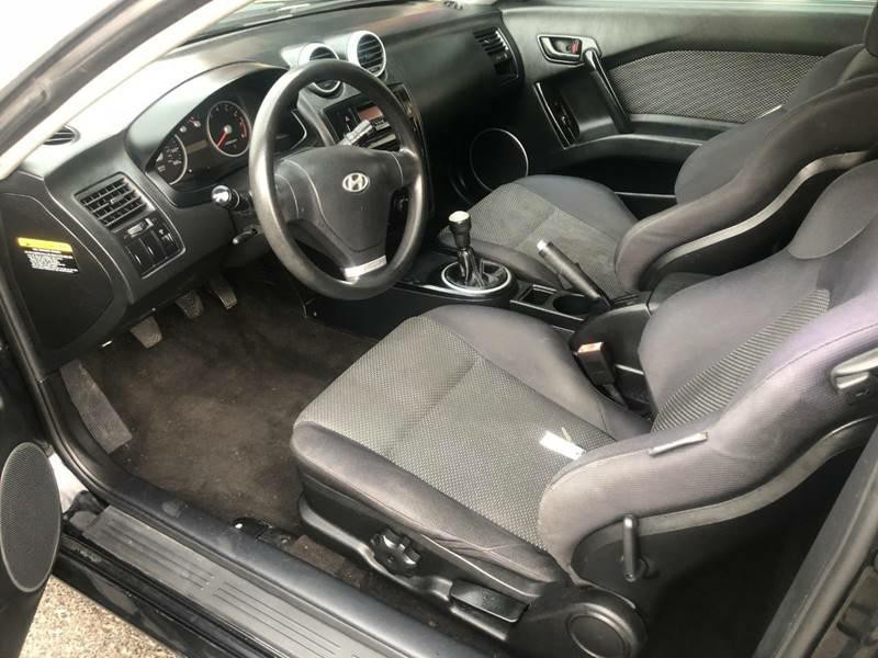2006 Hyundai Tiburon Image 22