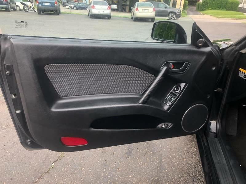 2006 Hyundai Tiburon Image 26