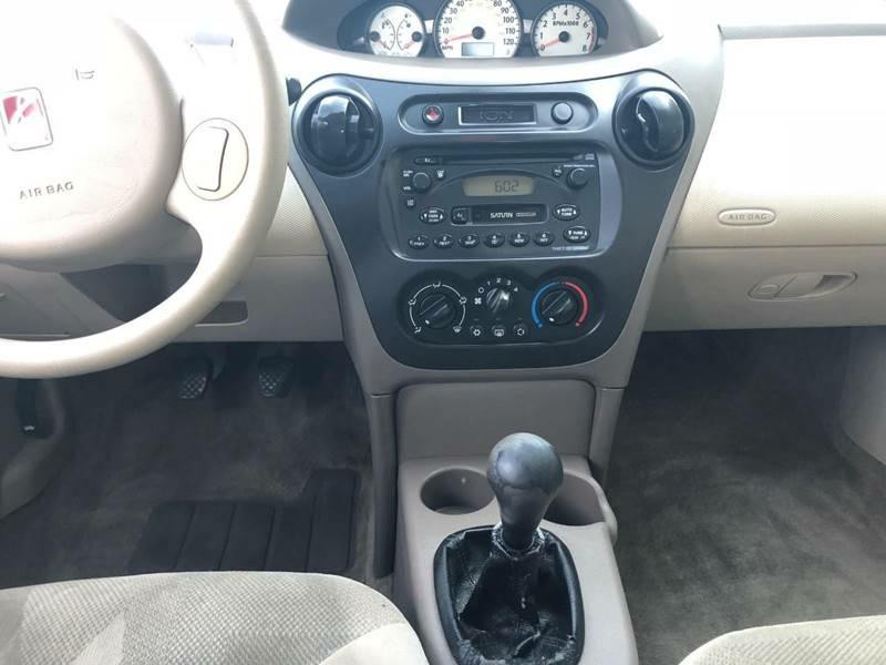 2003 Saturn ION Image 9