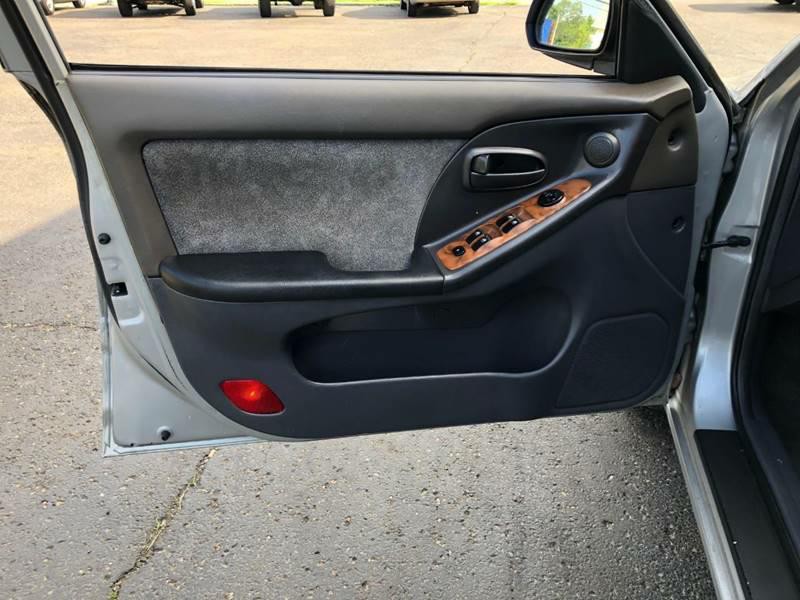 2002 Hyundai Elantra Image 18
