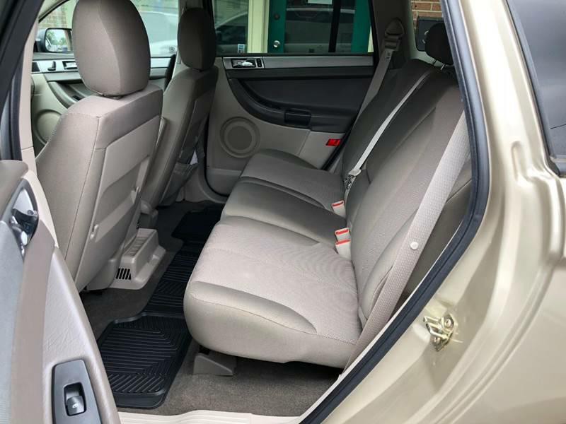 2005 Chrysler Pacifica Image 10