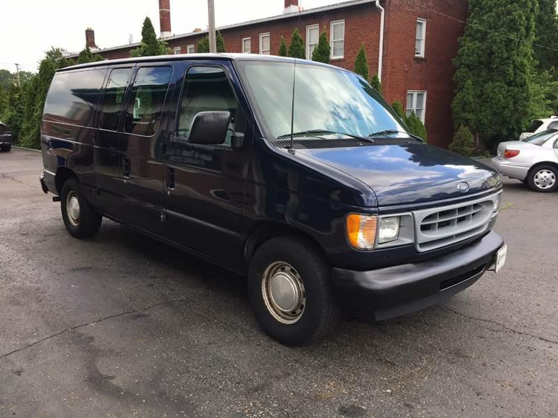 2001 Ford E-Series Image 3