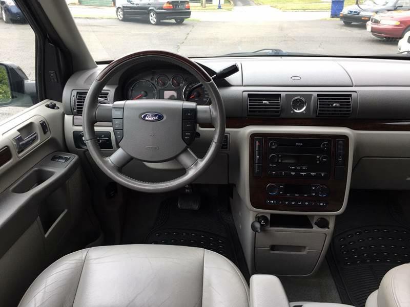 2006 Ford Freestar Image 10