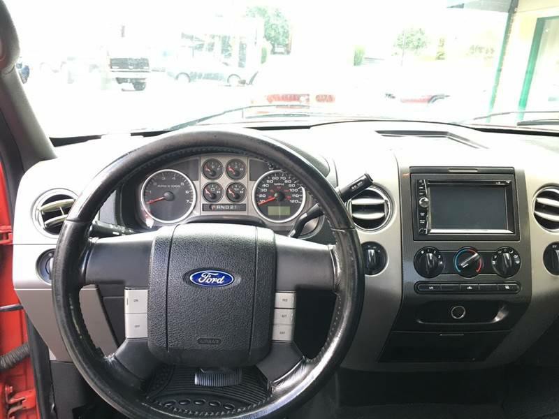 2004 Ford F-150 Image 13