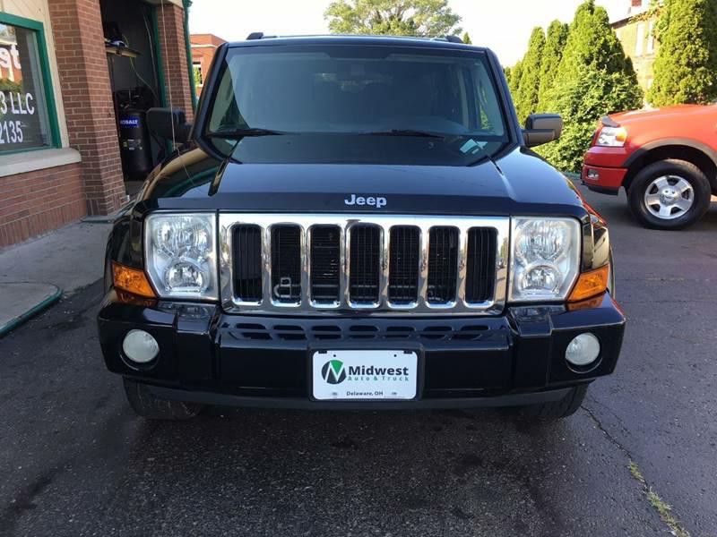 2008 Jeep Commander Image 2