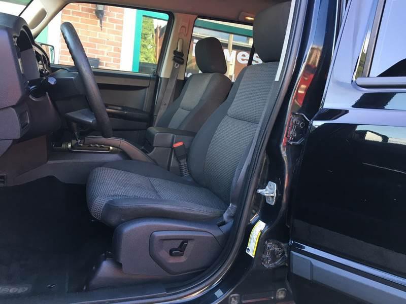 2008 Jeep Commander Image 8