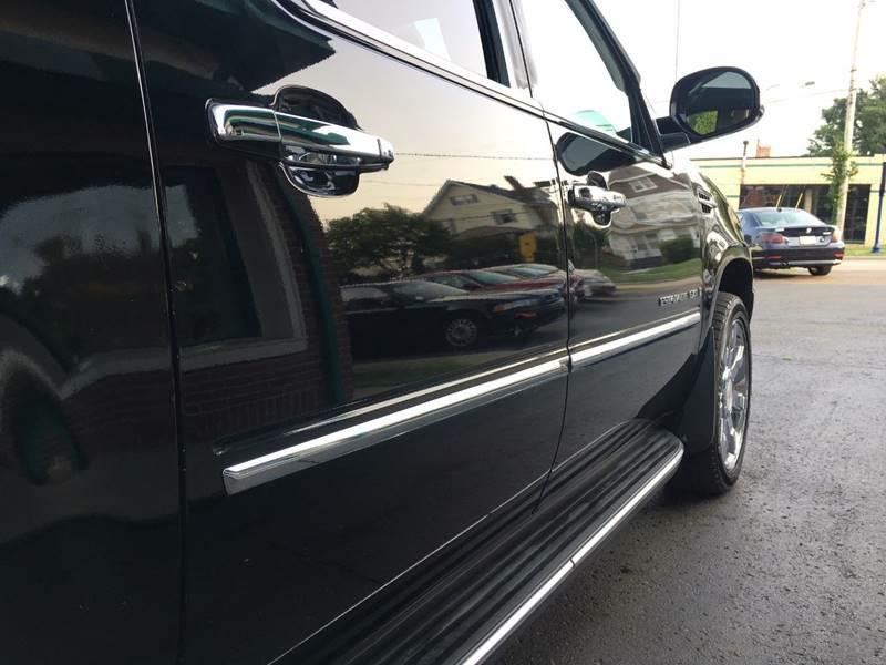 2008 Cadillac Escalade Image 5