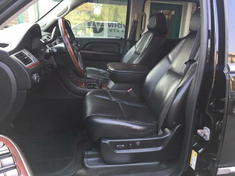 2008 Cadillac Escalade Image 11