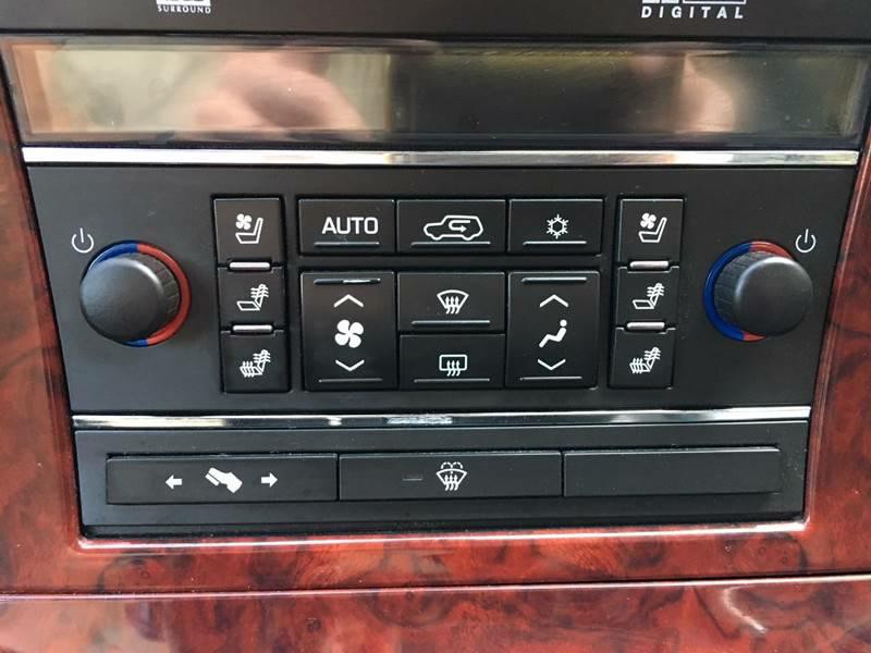 2008 Cadillac Escalade Image 14