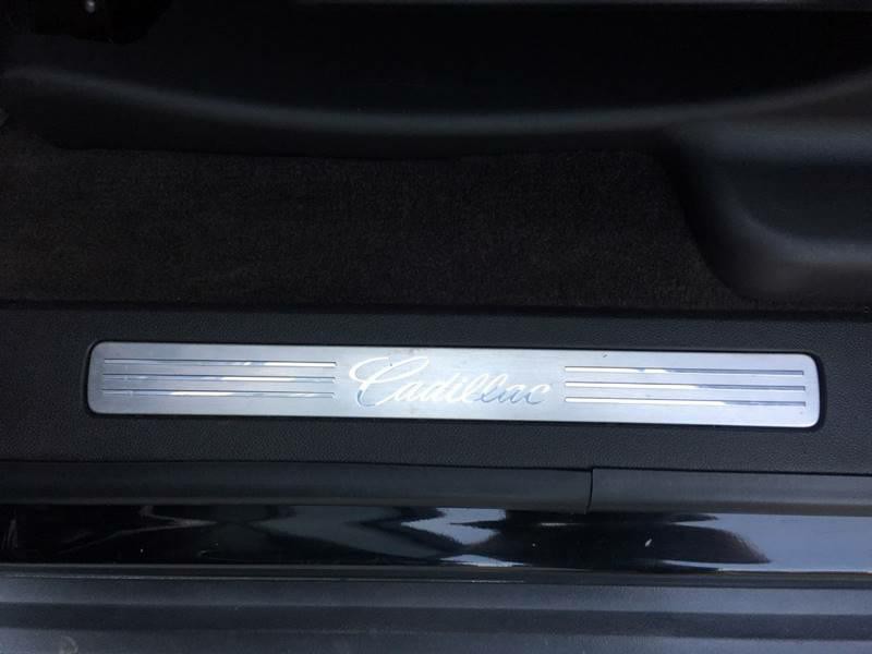 2008 Cadillac Escalade Image 17