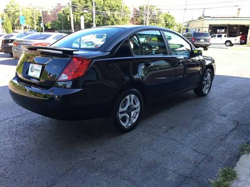 2004 Saturn ION Image 4