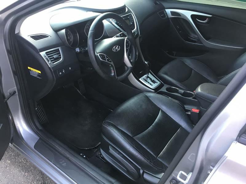 2012 Hyundai Elantra Image 11