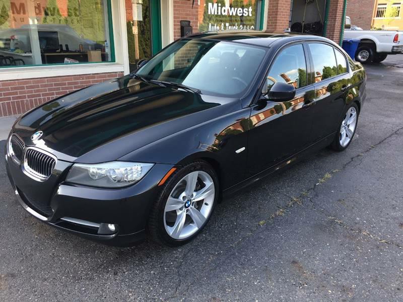 2010 BMW 3 Series Image 2