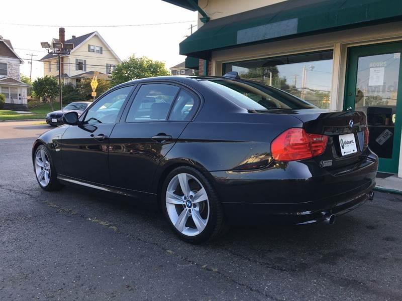 2010 BMW 3 Series Image 13
