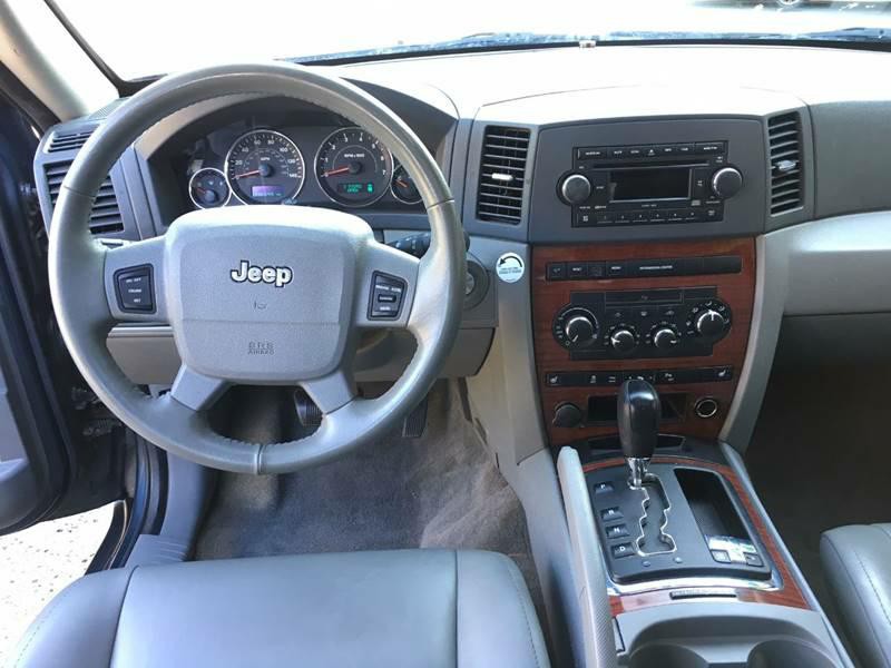 2007 Jeep Grand Cherokee Image 12