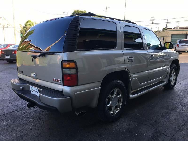 2004 GMC Yukon Image 4
