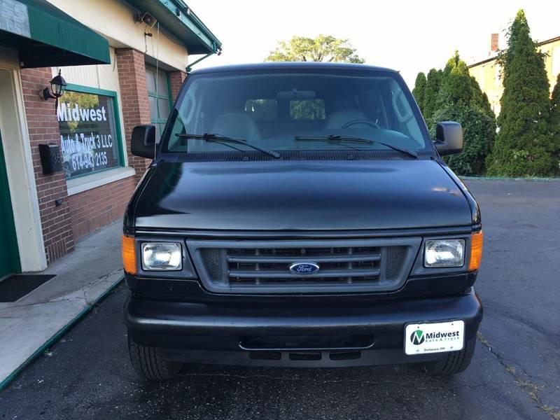 2004 Ford E-series Wagon Image 3