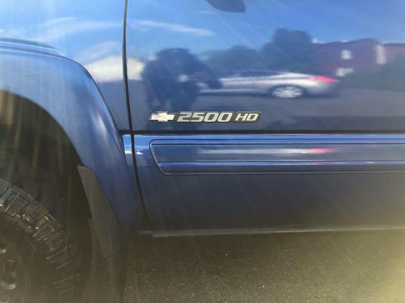 2003 Chevrolet Silverado 1500 Image 12