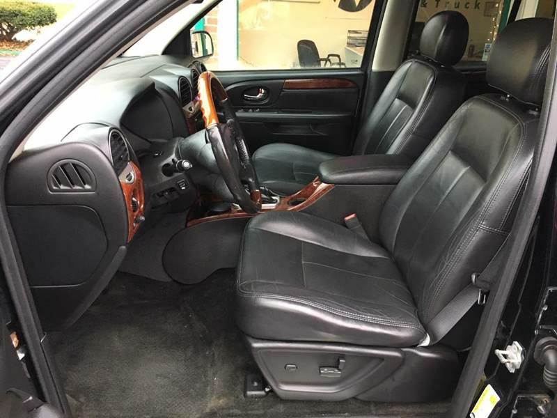 2006 GMC Envoy Image 9