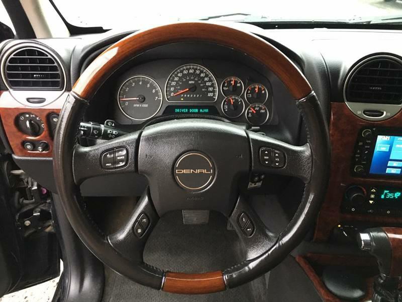 2006 GMC Envoy Image 12