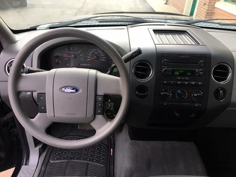 2004 Ford F-150 Image 12