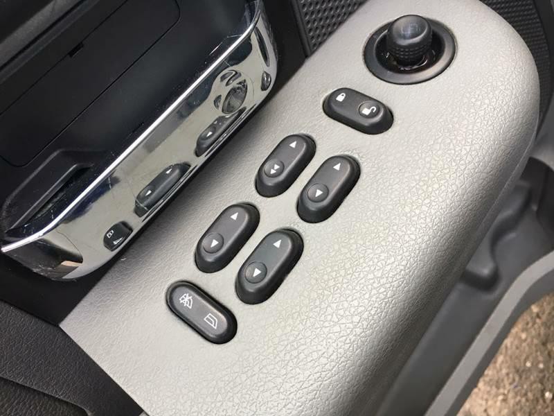 2004 Ford F-150 Image 14