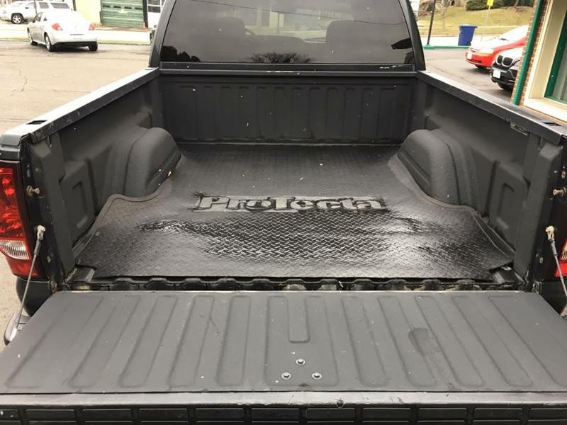 2005 Chevrolet Silverado 1500 Image 16