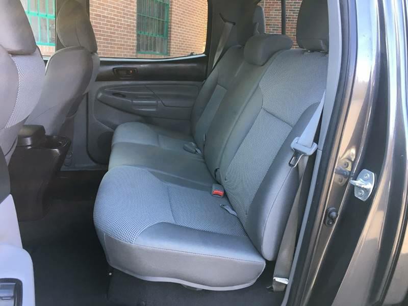 2012 Toyota Tacoma Image 12