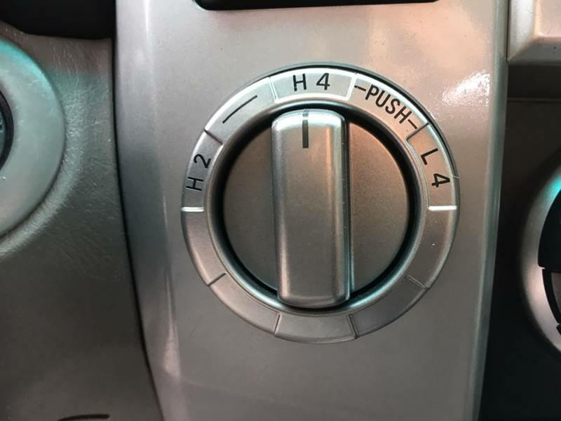2004 Toyota 4Runner Image 12