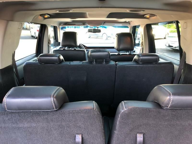 2009 Ford Flex Image 12