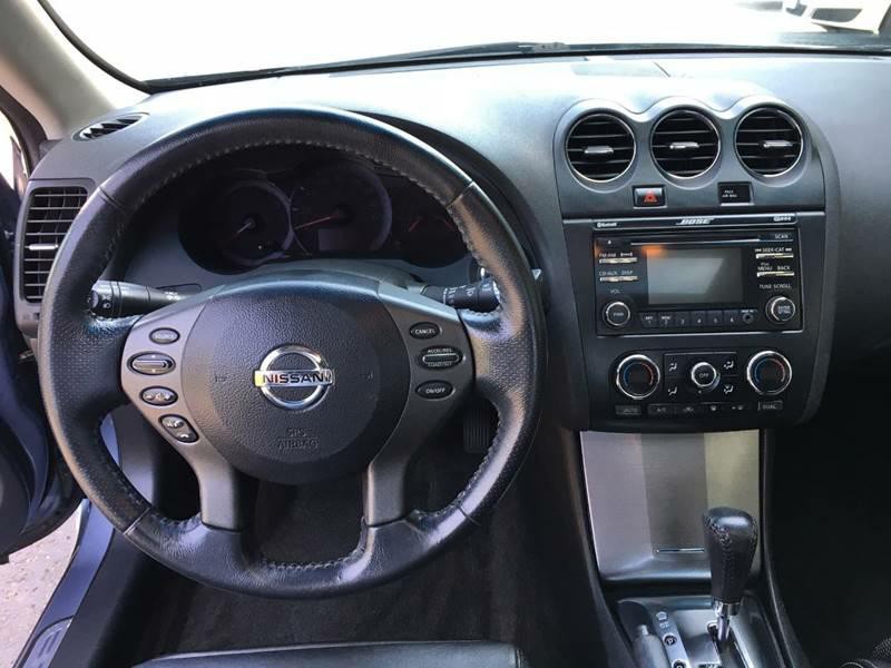 2012 Nissan Altima Image 11