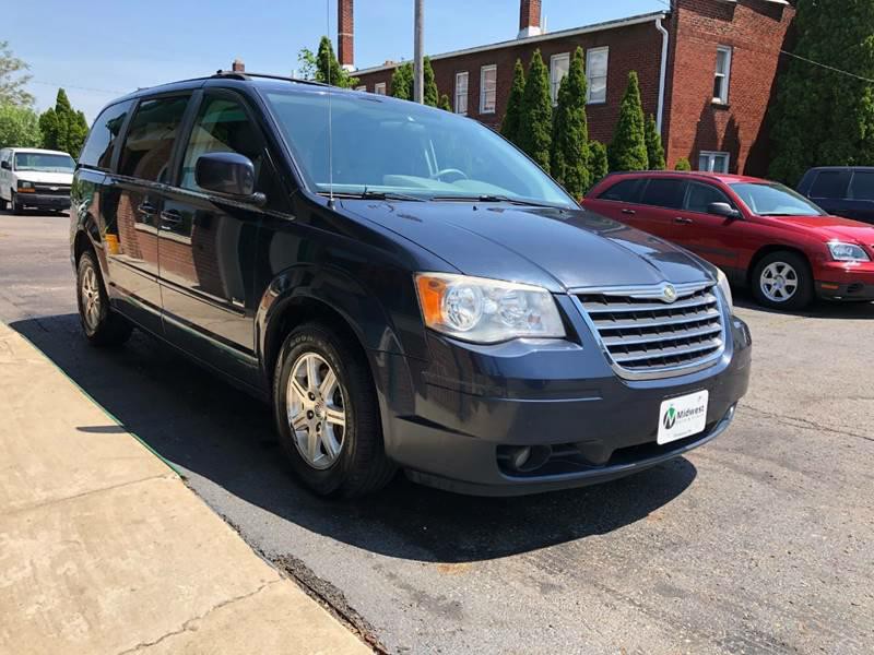 2008 Chrysler Town & Country Image 3