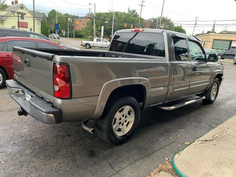 2006 Chevrolet Silverado 1500 Image 4